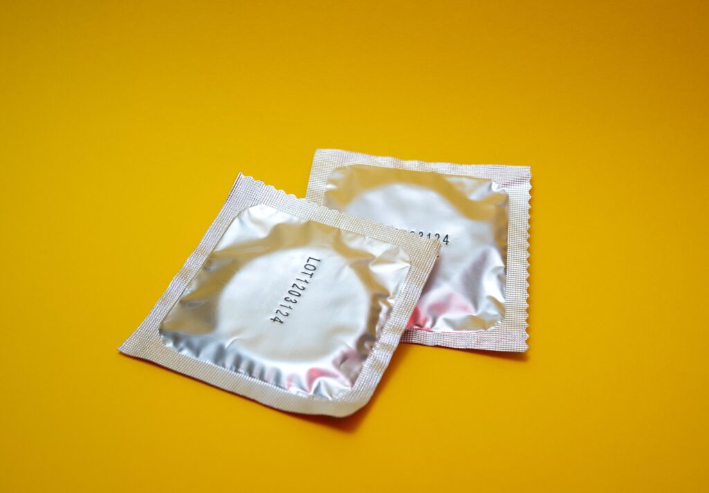 Kiła - prezerwatywa może pomóc uchronić się przed zakażeniem. 